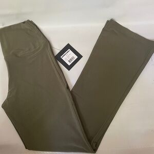 NORMA KAMALI BOOT PANT IN MILITARY Size S/32